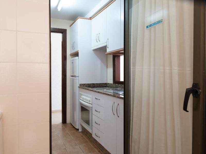 Gemelos 4 Benidorm Oda fotoğraf